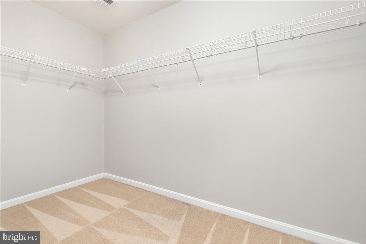 HUNTINGTON MEADOWS - Residential