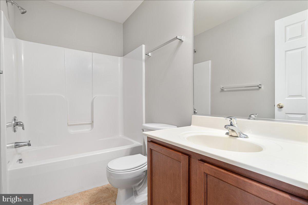 HUNTINGTON MEADOWS - Residential