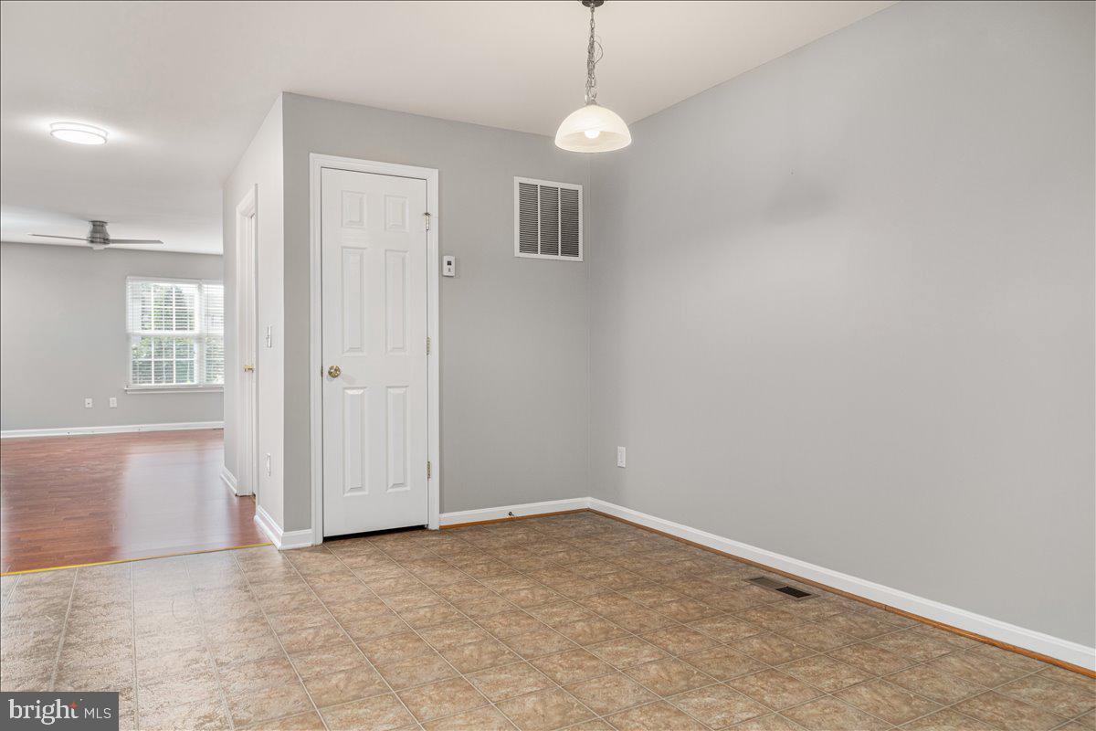 HUNTINGTON MEADOWS - Residential