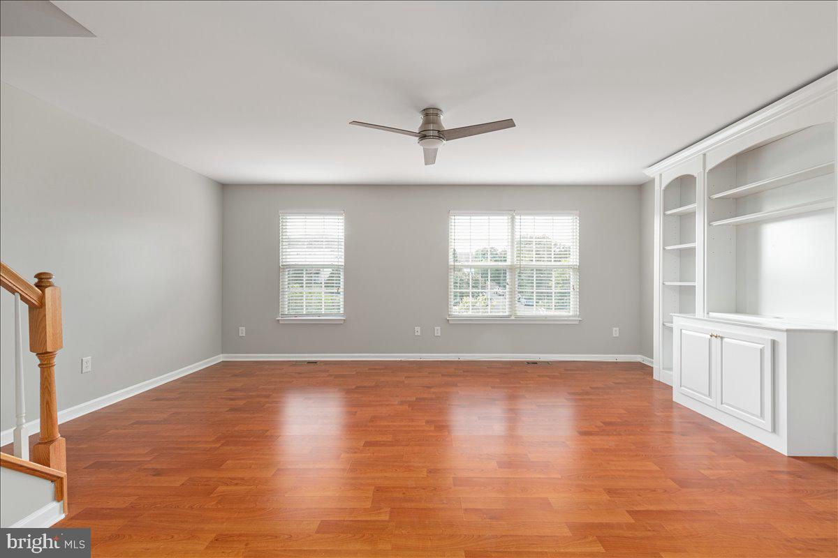 HUNTINGTON MEADOWS - Residential