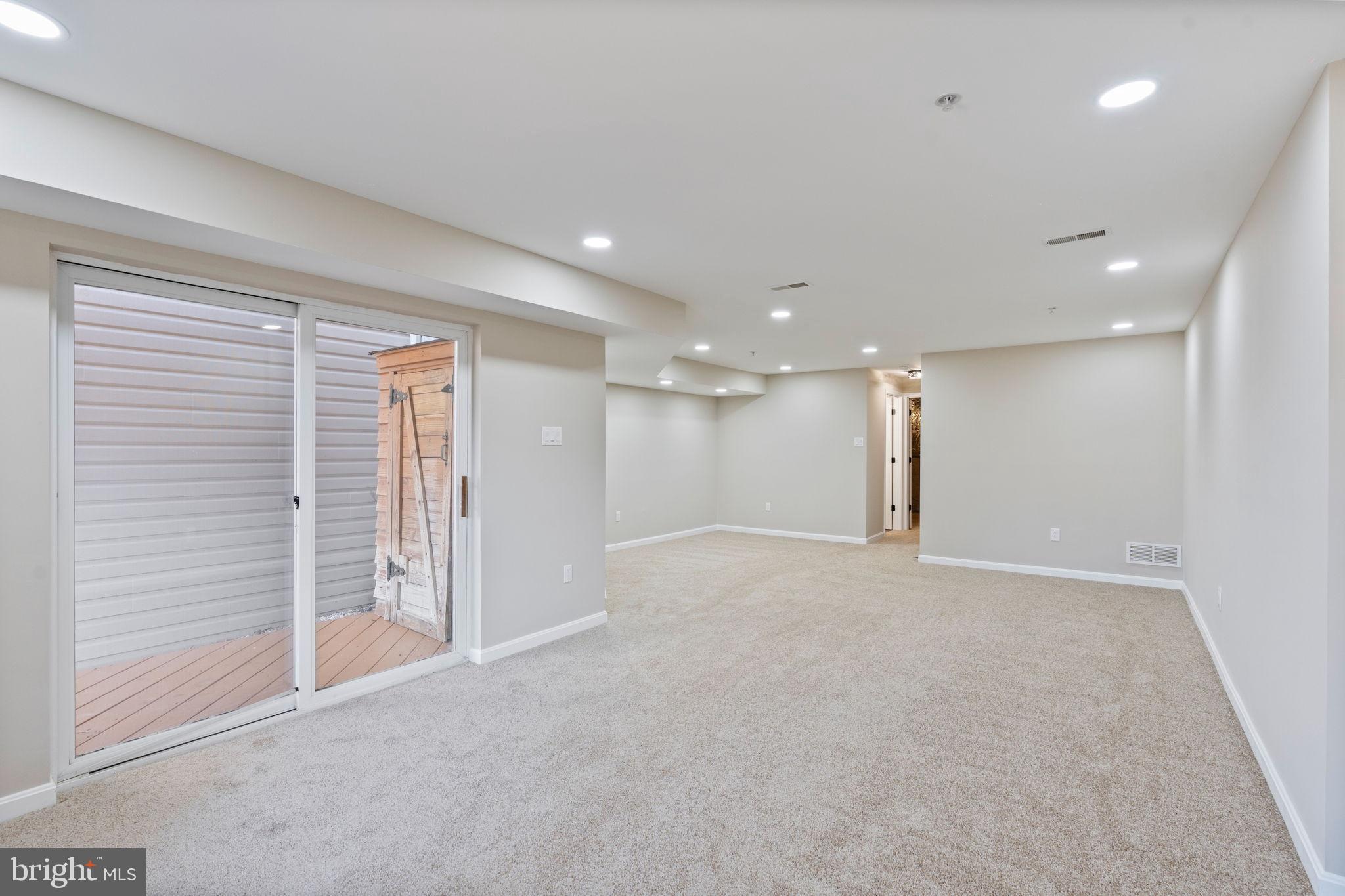 WINTERS RUN MANOR - Residential