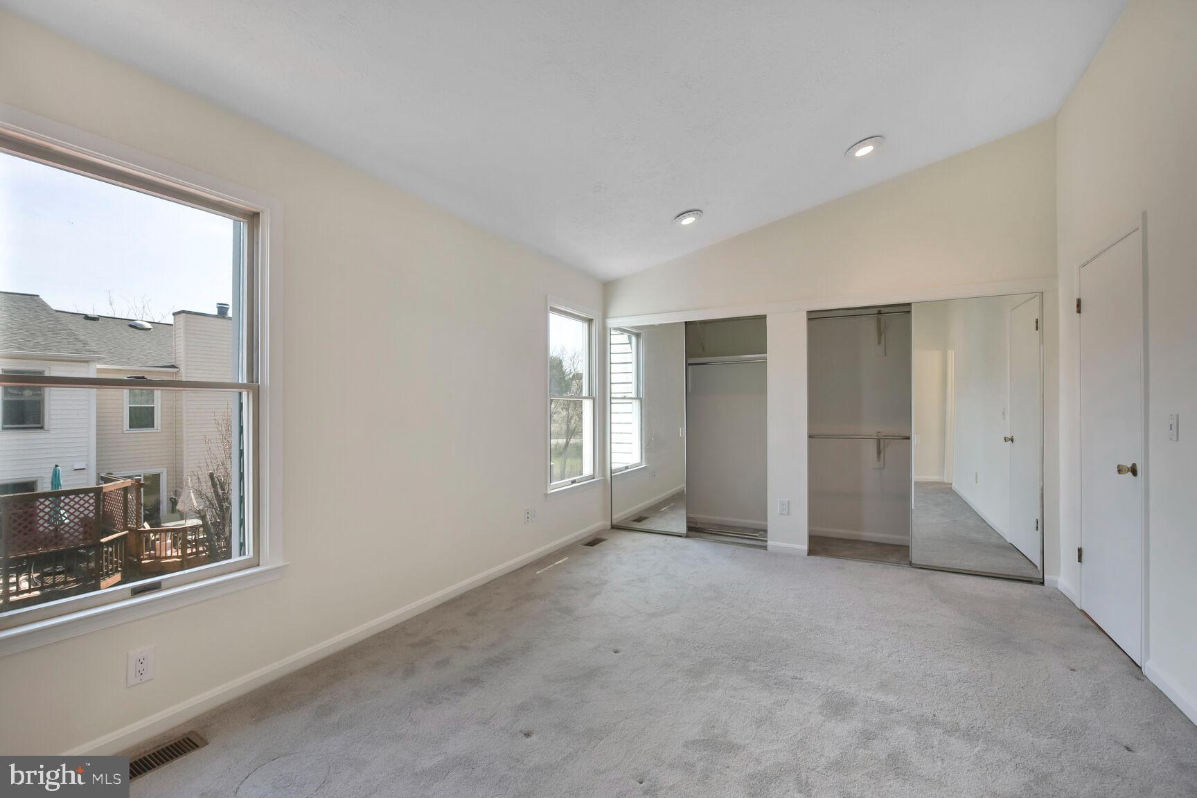 FRANKLIN FARM - Residential