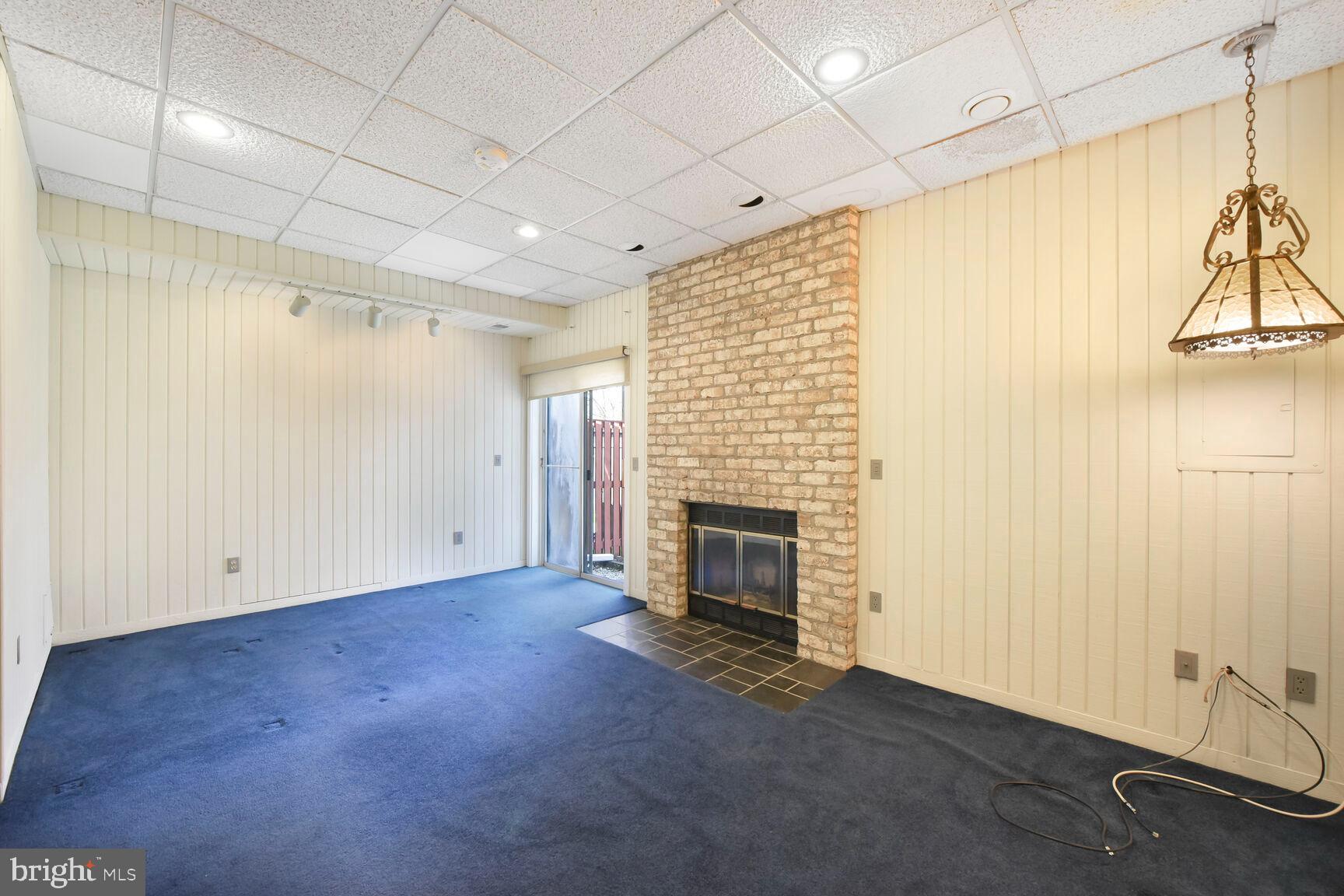 FRANKLIN FARM - Residential