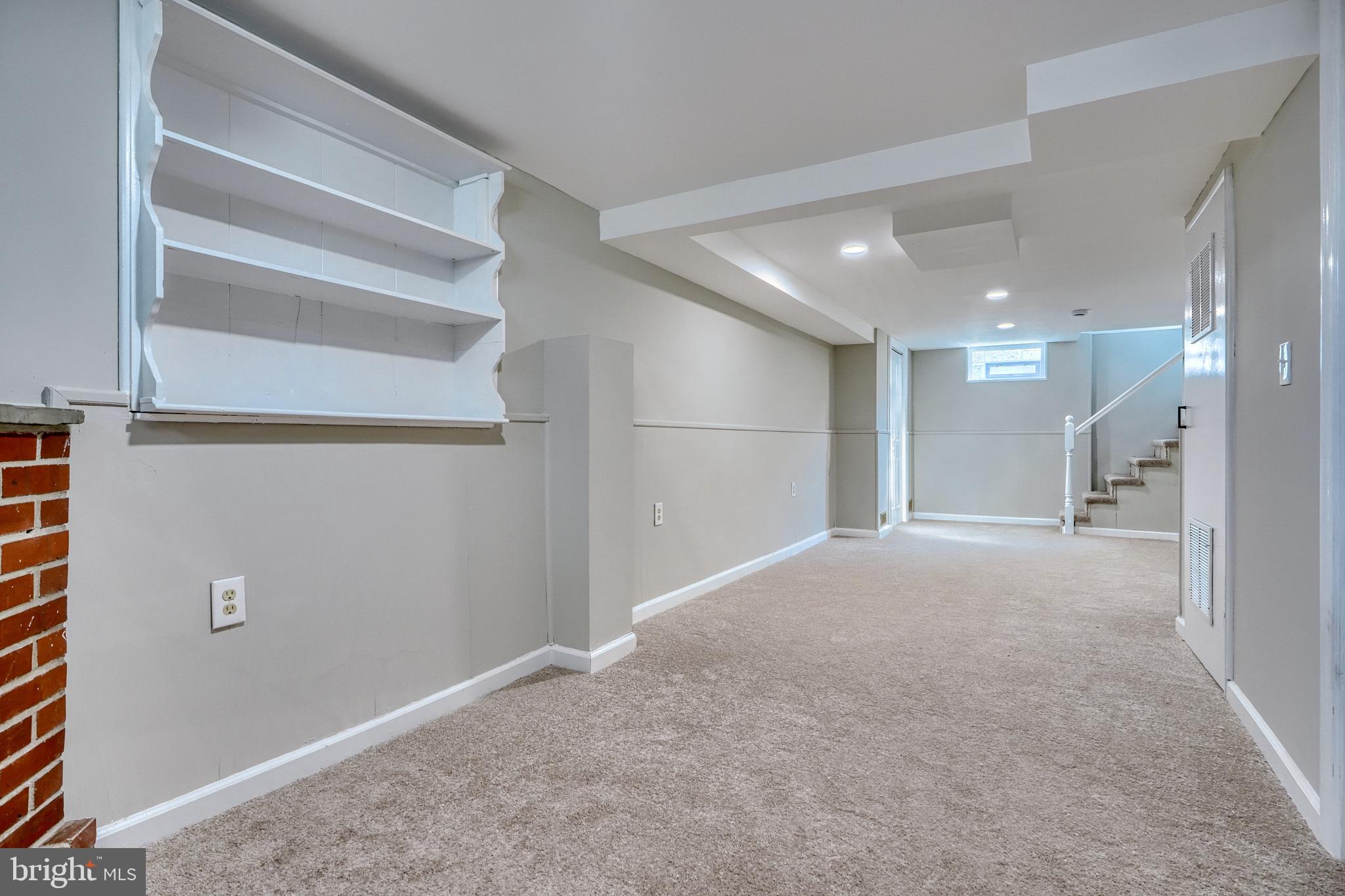 HILLENDALE PARK - Residential