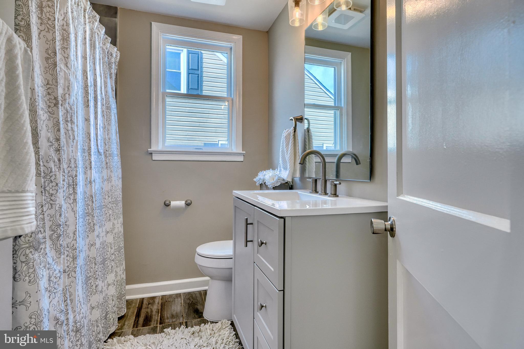 HILLENDALE PARK - Residential