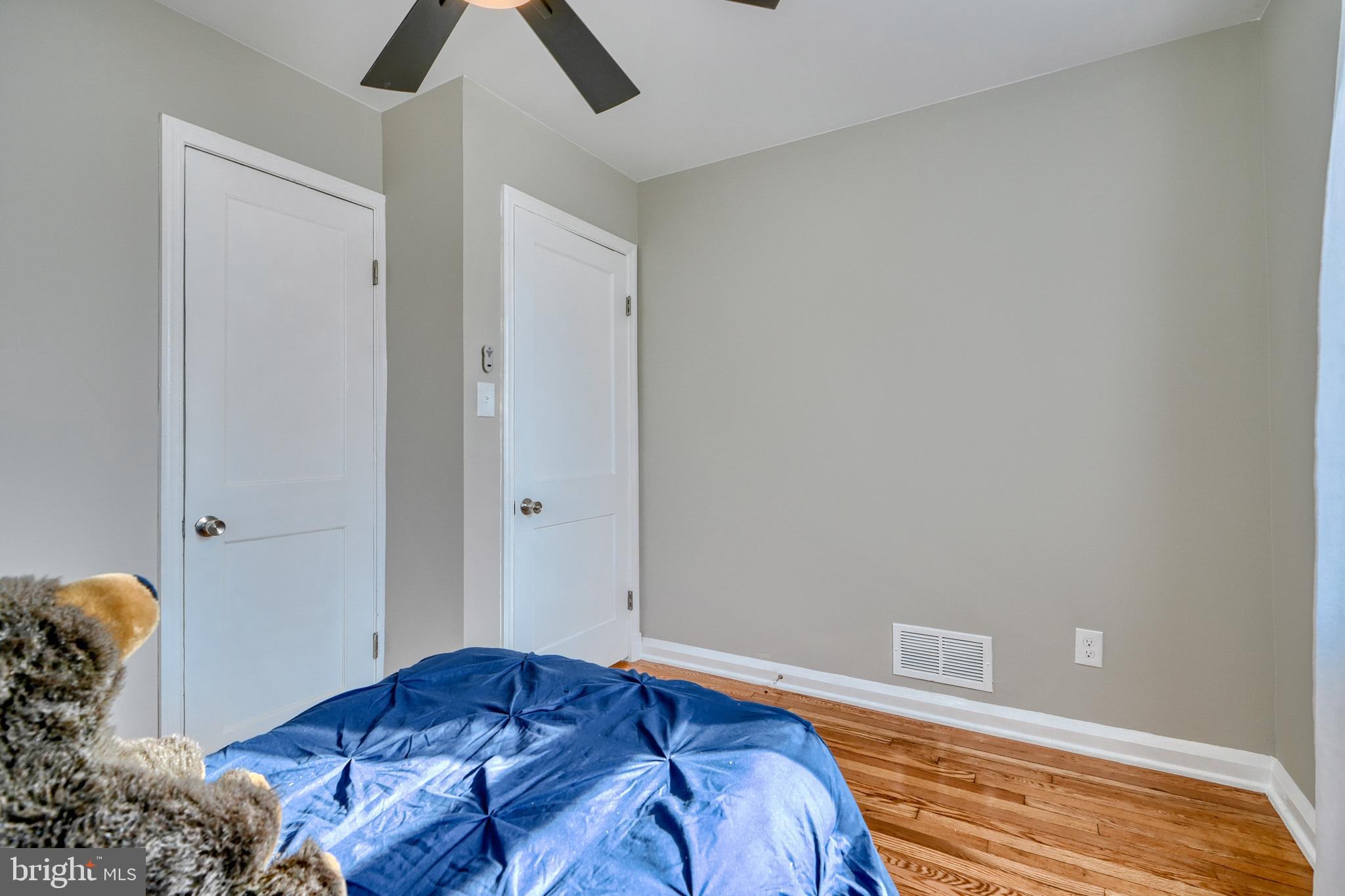 HILLENDALE PARK - Residential