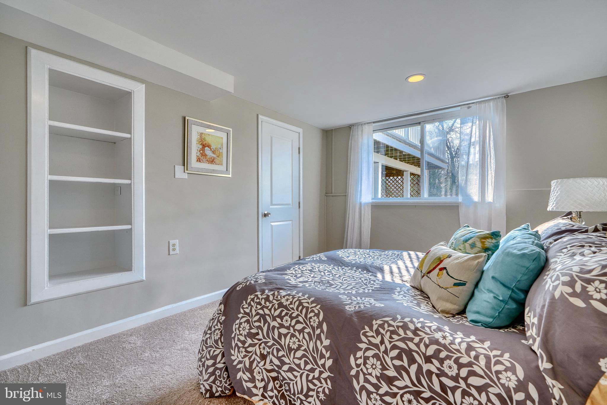 HILLENDALE PARK - Residential