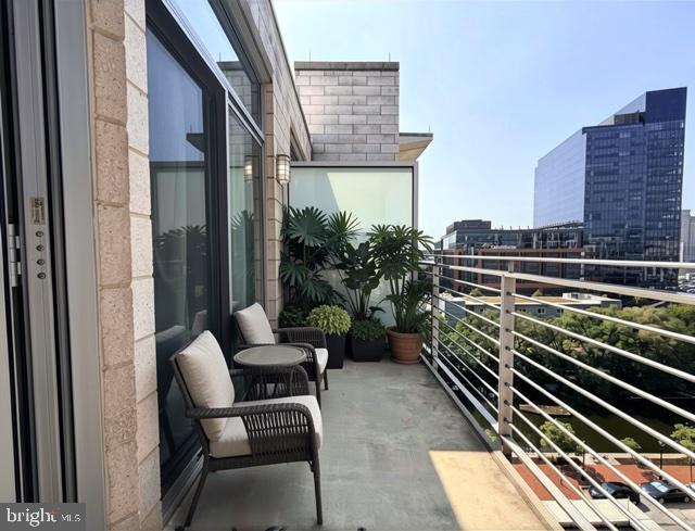 1400 LANCASTER STREET 1002