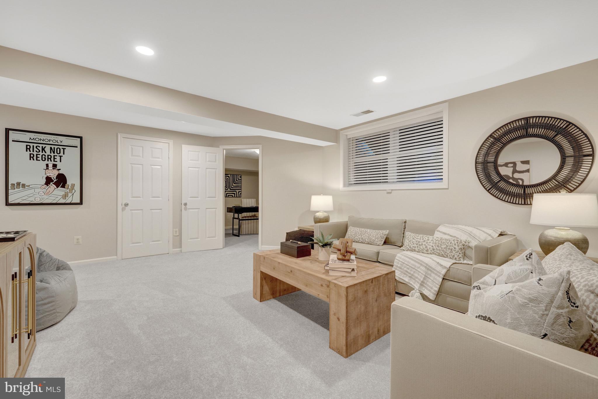 RESTON - Residential