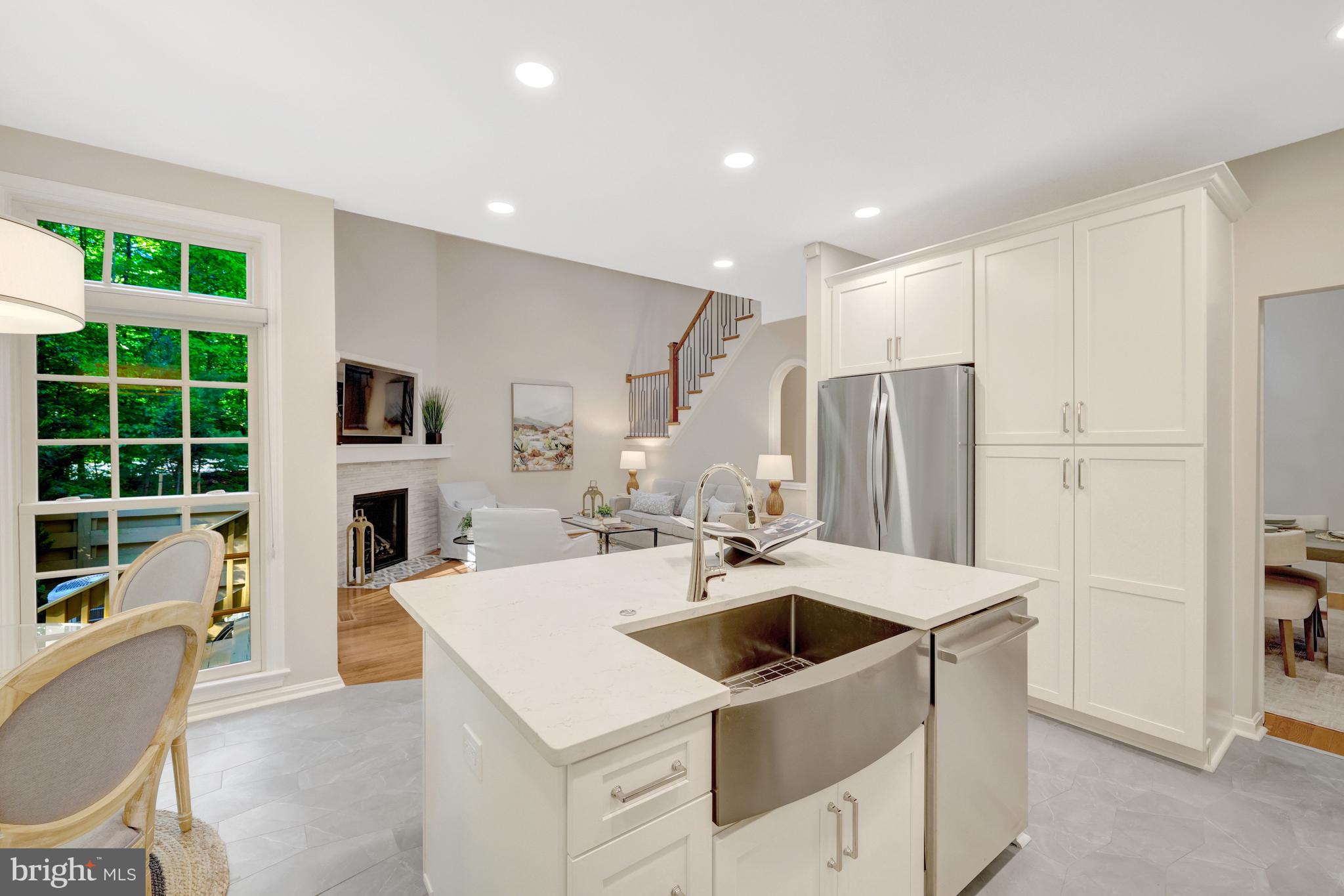 RESTON - Residential