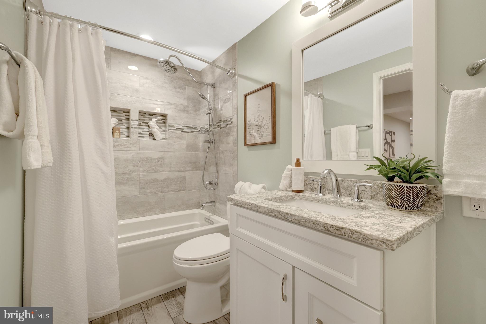 RESTON - Residential