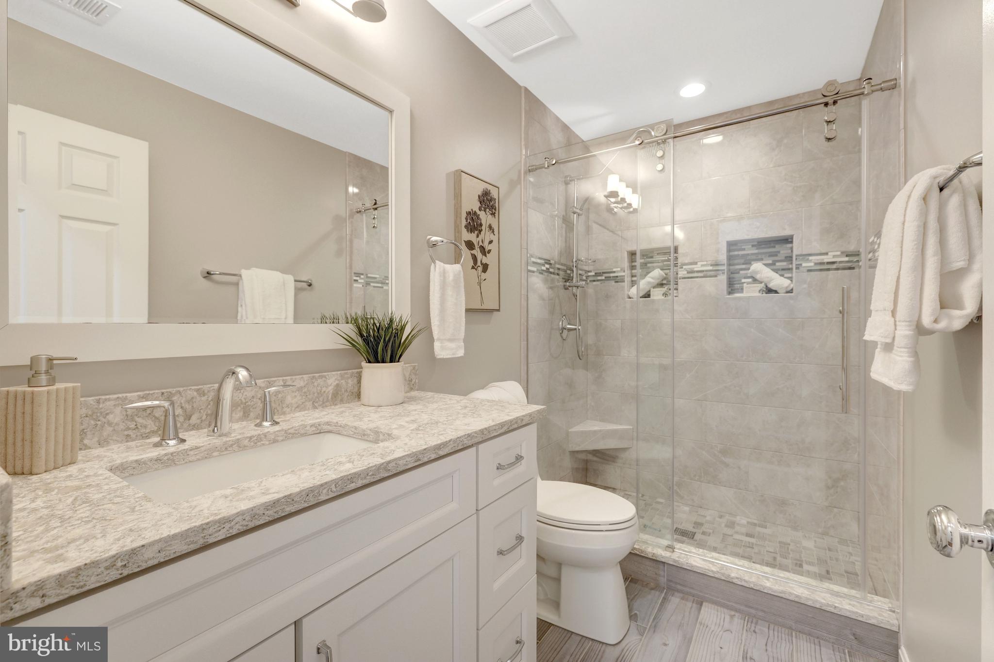 RESTON - Residential