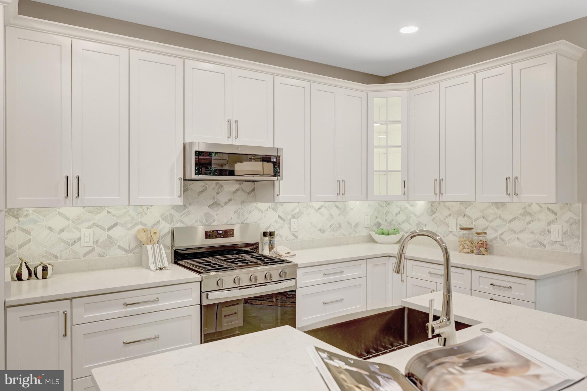 RESTON - Residential