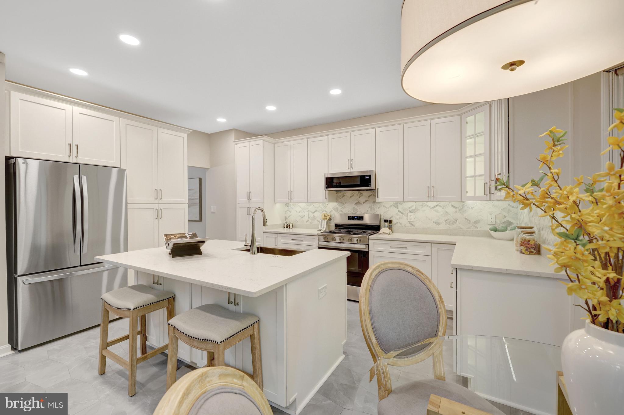 RESTON - Residential