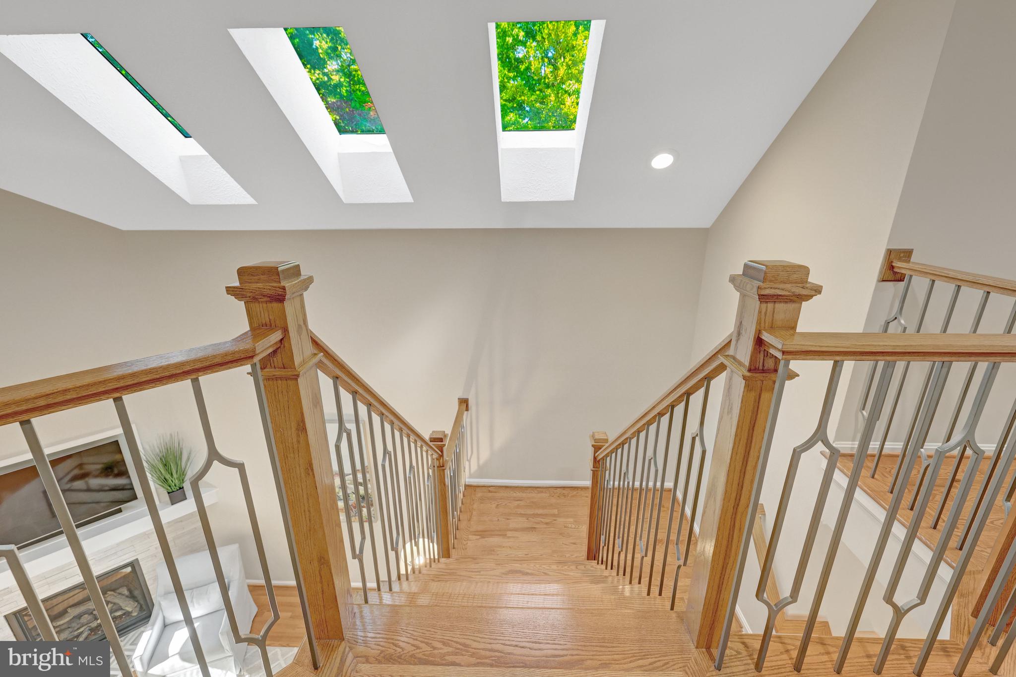 RESTON - Residential