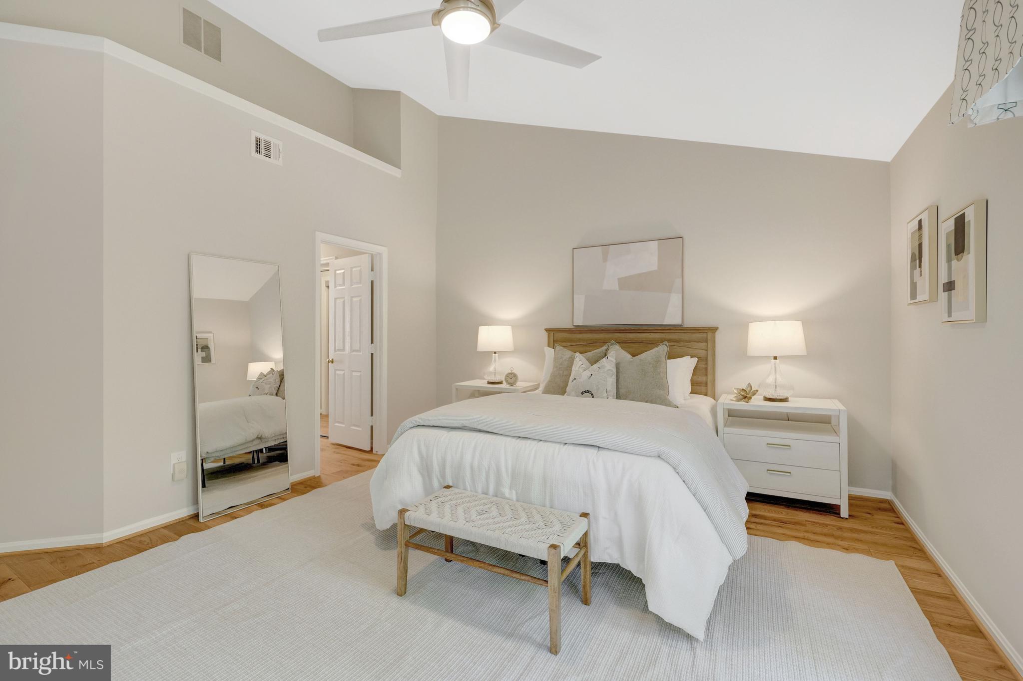 RESTON - Residential