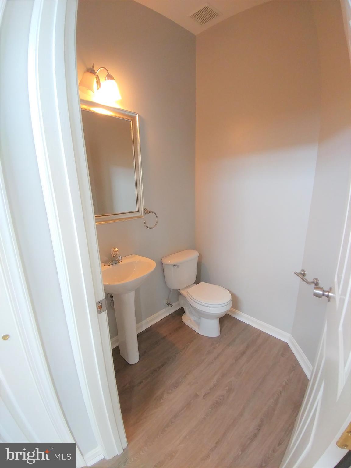 SEABREEZE AT HARBOR GATES - Residential Lease