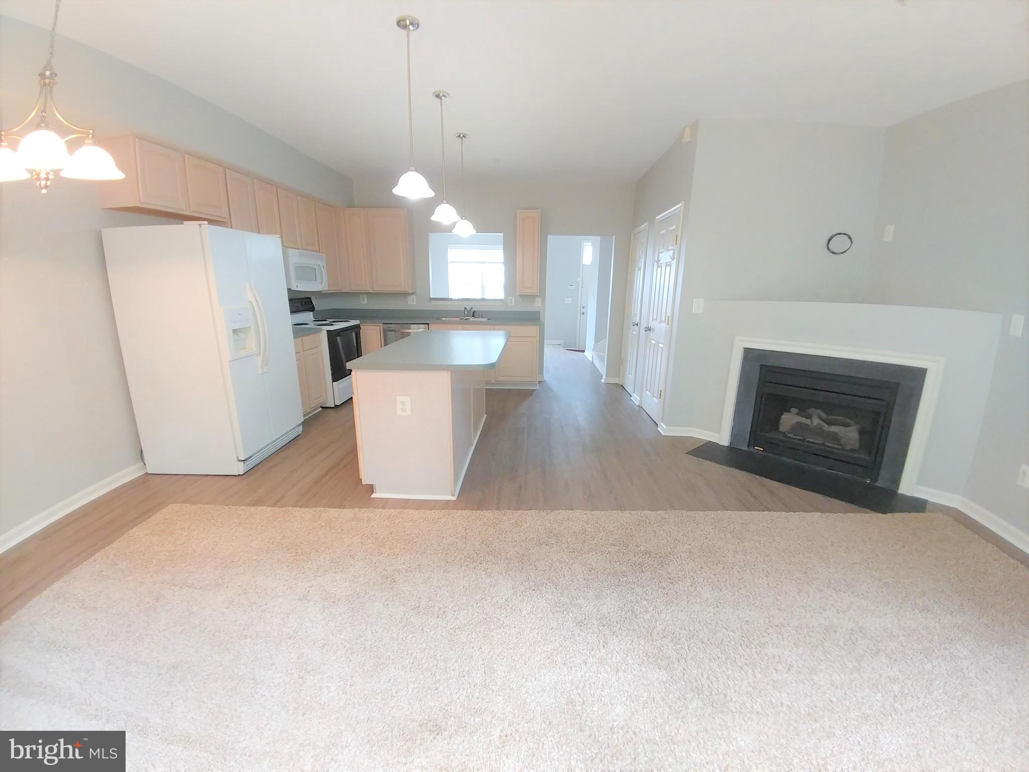 SEABREEZE AT HARBOR GATES - Residential Lease