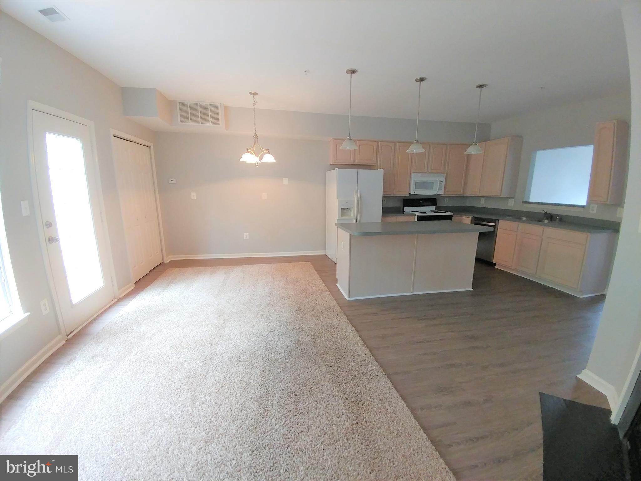 SEABREEZE AT HARBOR GATES - Residential Lease