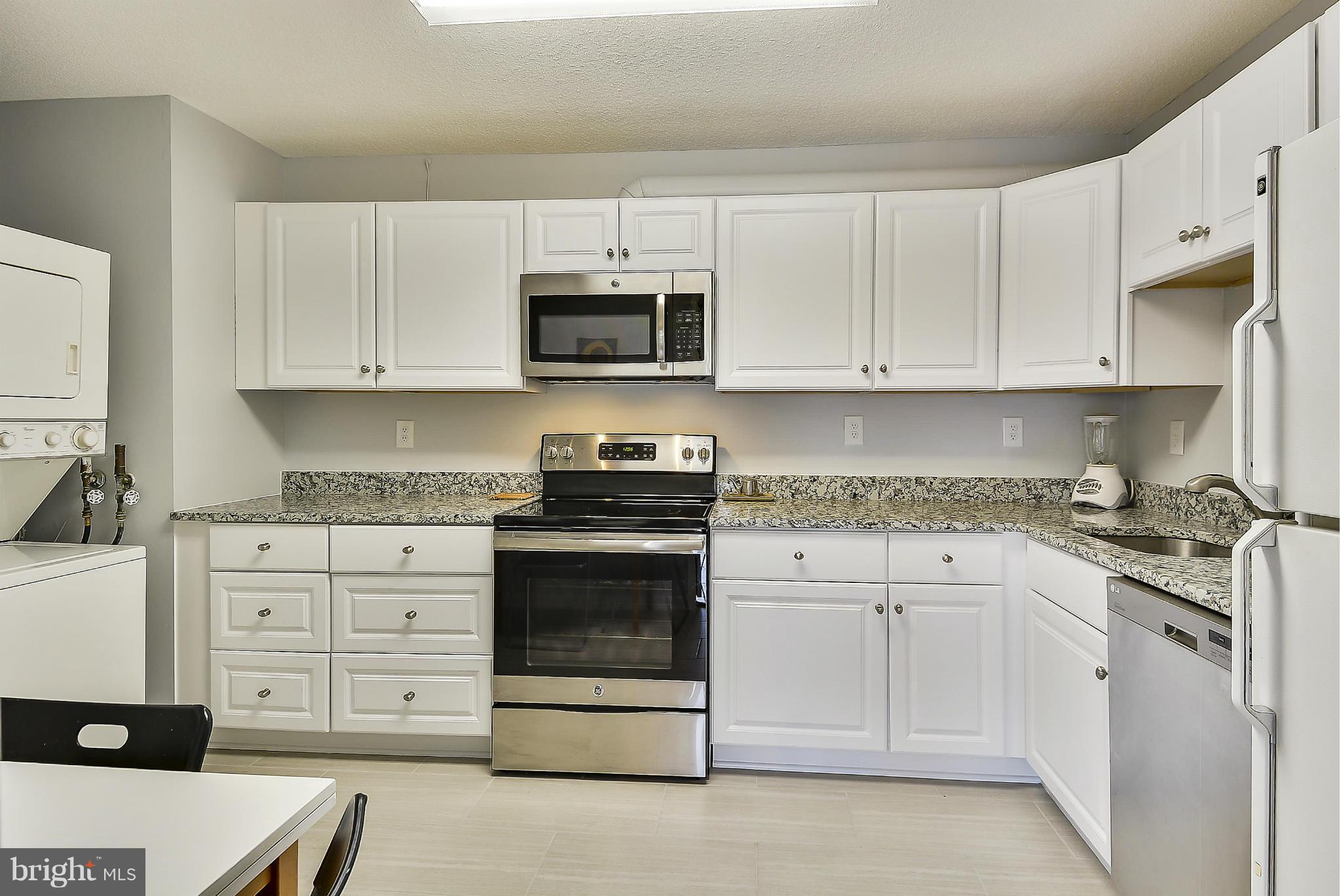 WATERGATE AT LANDMARK - Residential