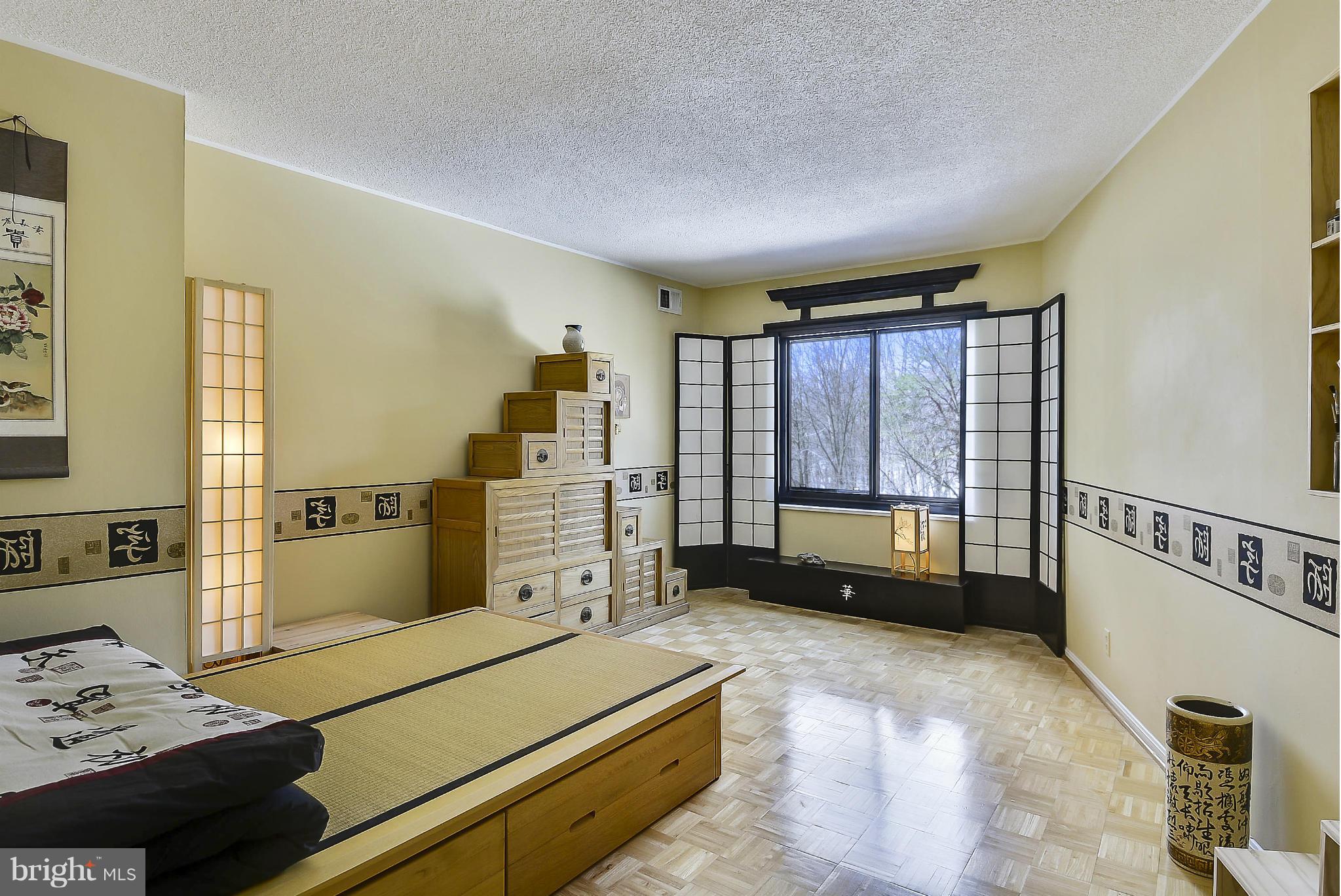 WATERGATE AT LANDMARK - Residential