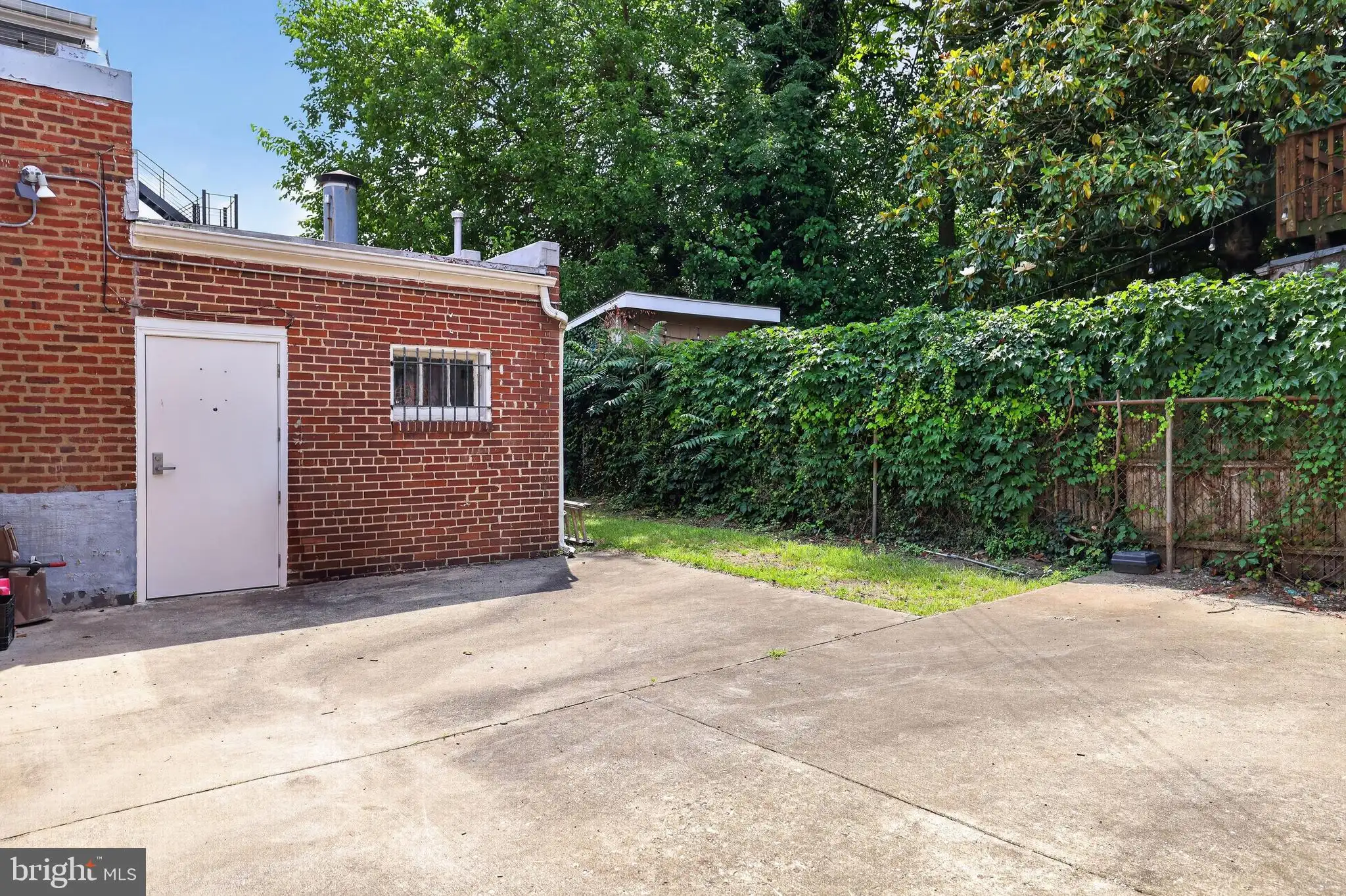 Additional image 43 of 653 11th Street NE, Washington, DC 20002