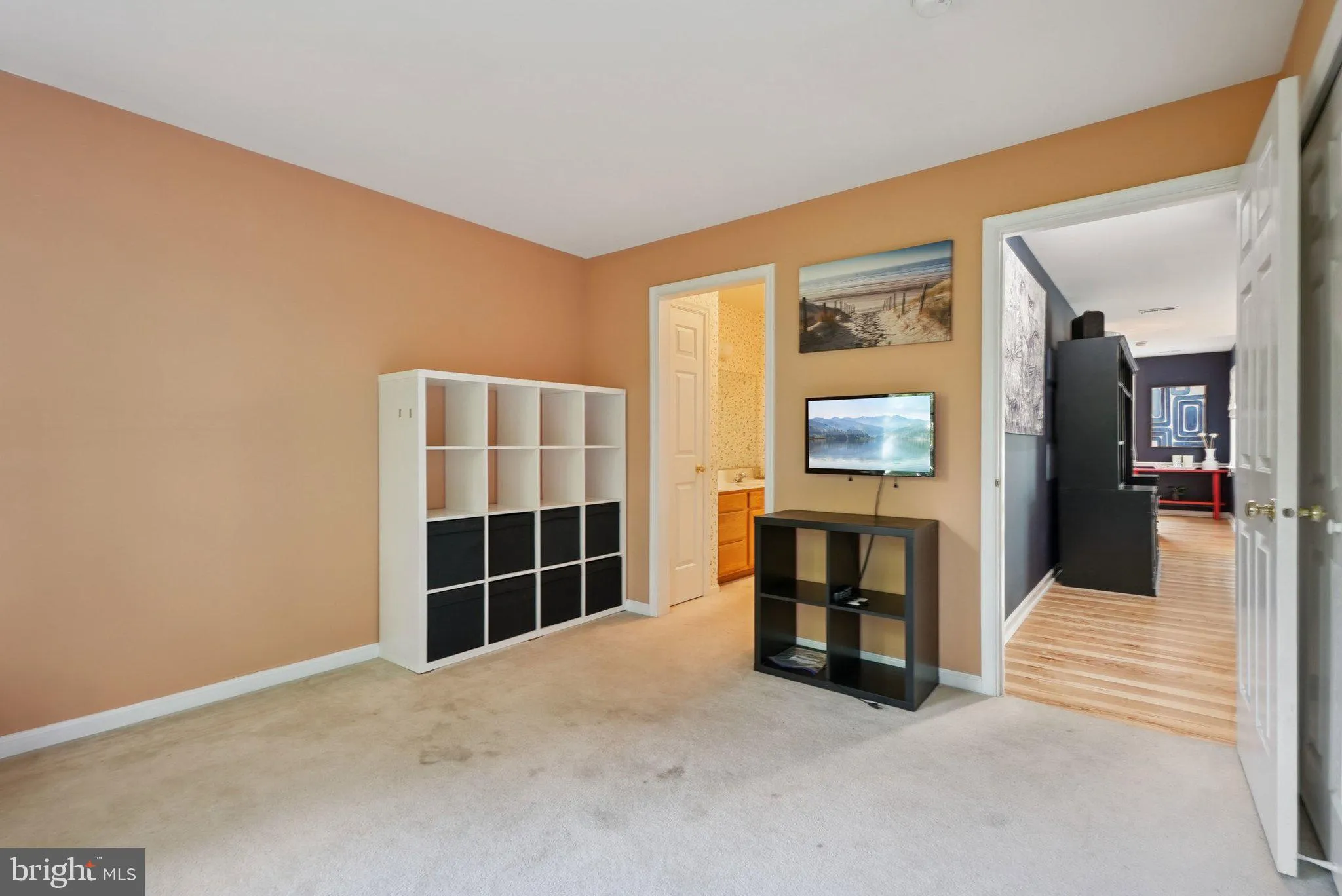 Flourtown, Pennsylvania 19031, United States, 3 Bedrooms Bedrooms, ,3 BathroomsBathrooms,Residential,Active,204300