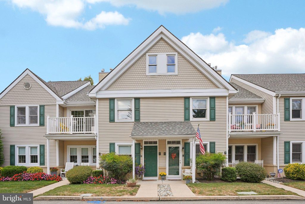 Photo of 9 Comly Court, FLOURTOWN, PA 19031 (MLS # PAMC2153554)