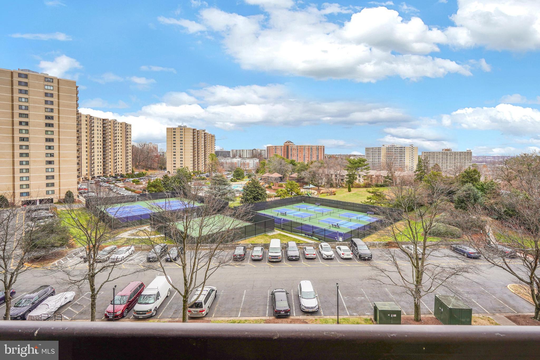 WATERGATE AT LANDMARK - Residential