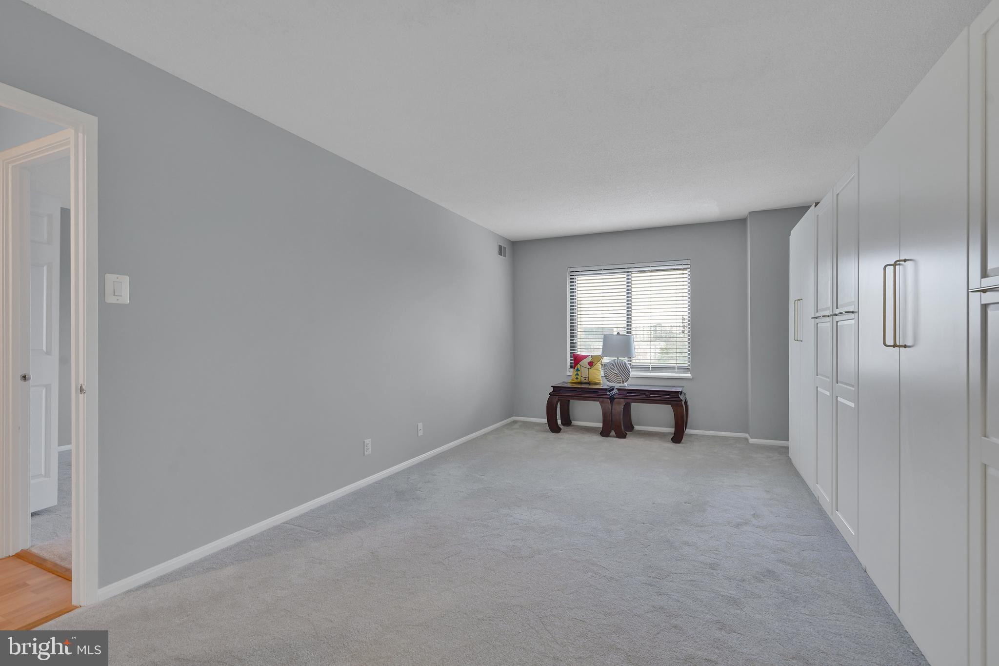 WATERGATE AT LANDMARK - Residential