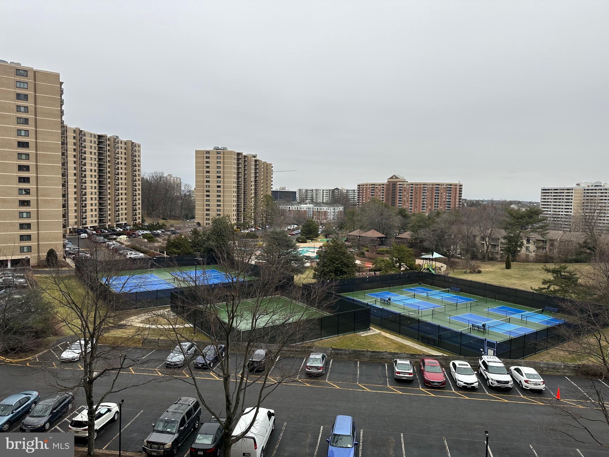 WATERGATE AT LANDMARK - Residential