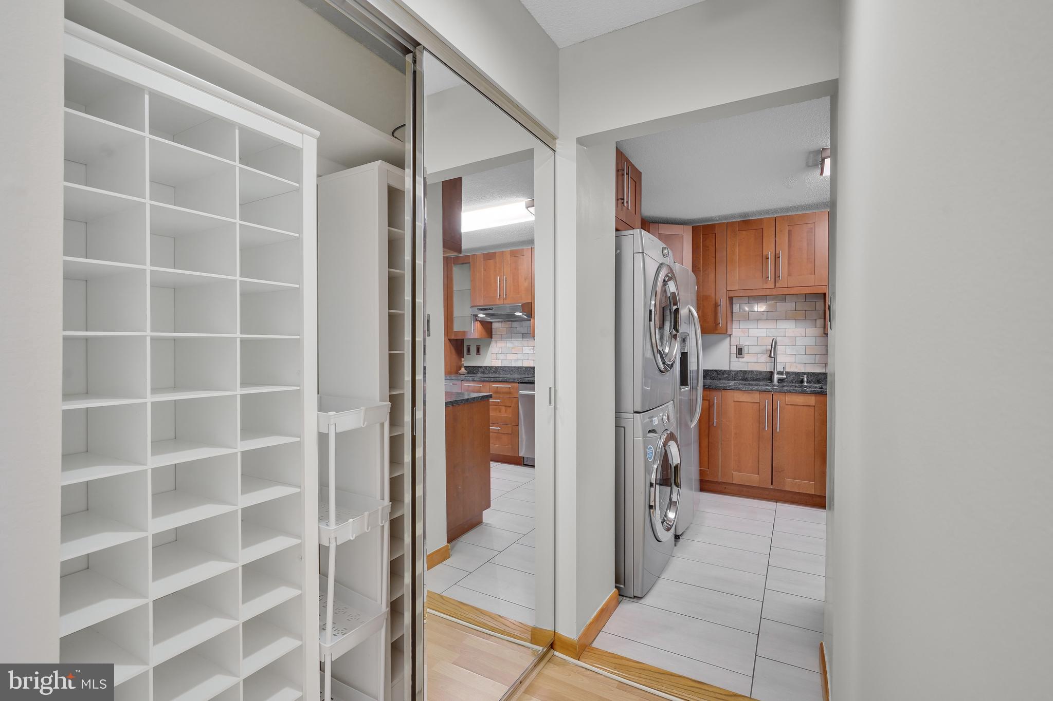 WATERGATE AT LANDMARK - Residential