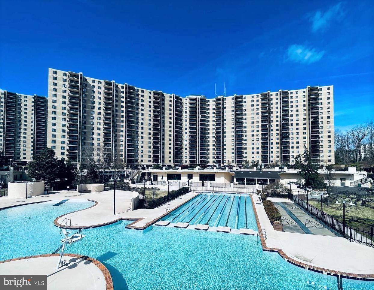 WATERGATE AT LANDMARK - Residential
