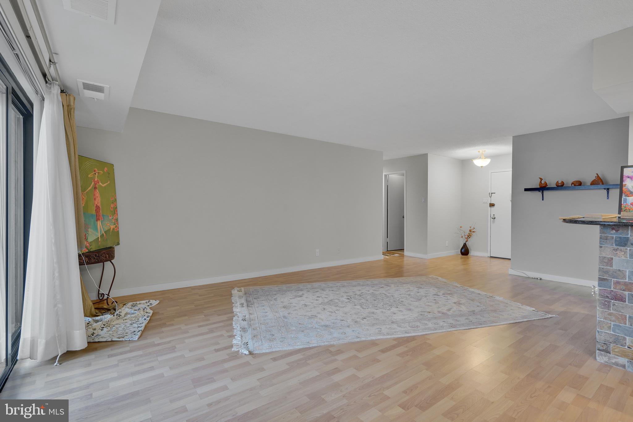 WATERGATE AT LANDMARK - Residential