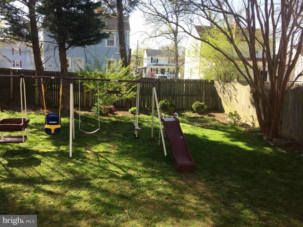 GREEN MEADOWS - Residential Lease