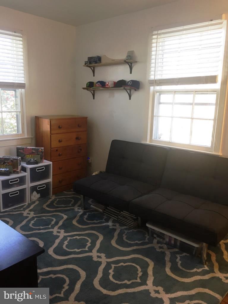 GREEN MEADOWS - Residential Lease