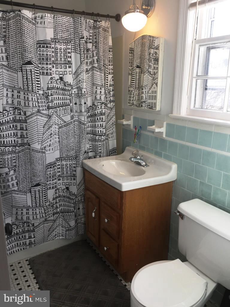 GREEN MEADOWS - Residential Lease