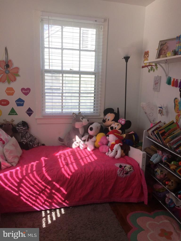 GREEN MEADOWS - Residential Lease