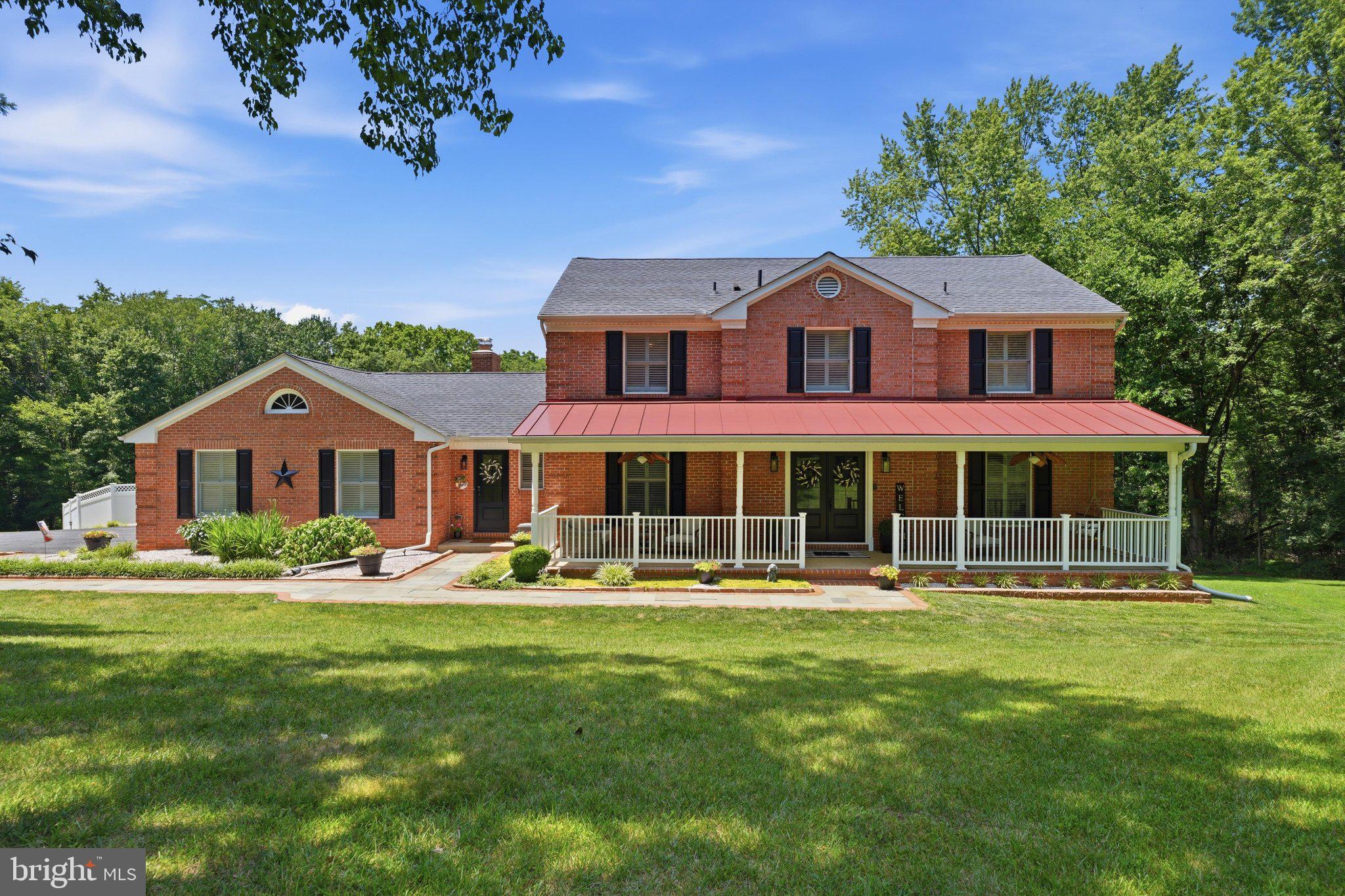 2806 PHEASANT LANE