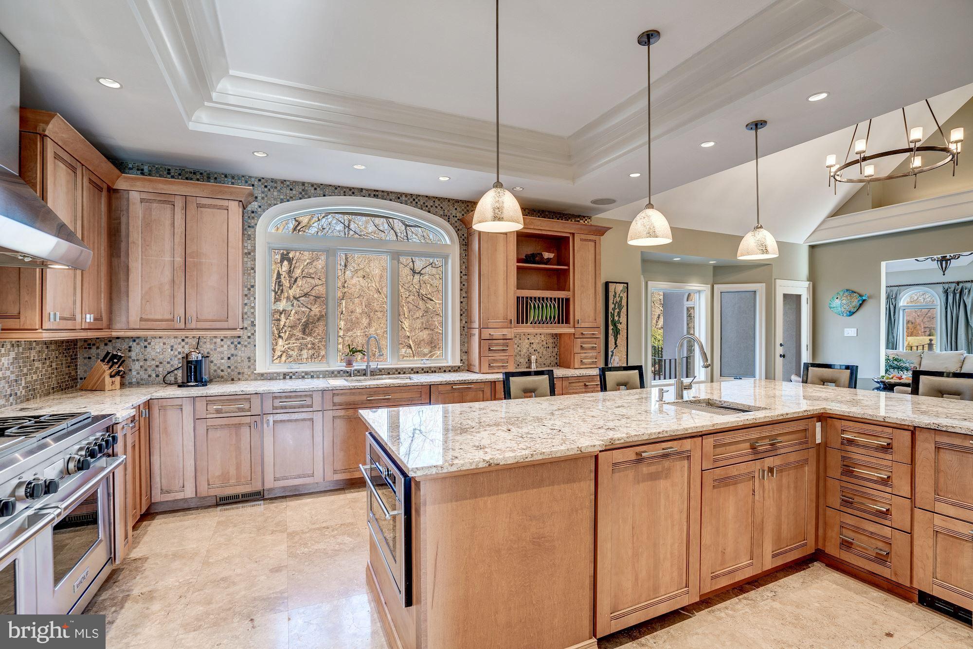 CLEARVIEW MANOR - Residential