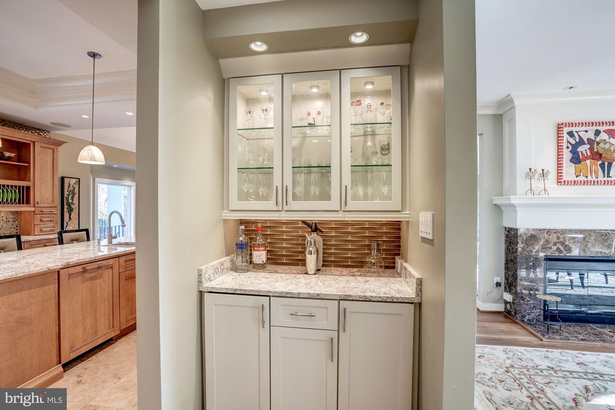 CLEARVIEW MANOR - Residential