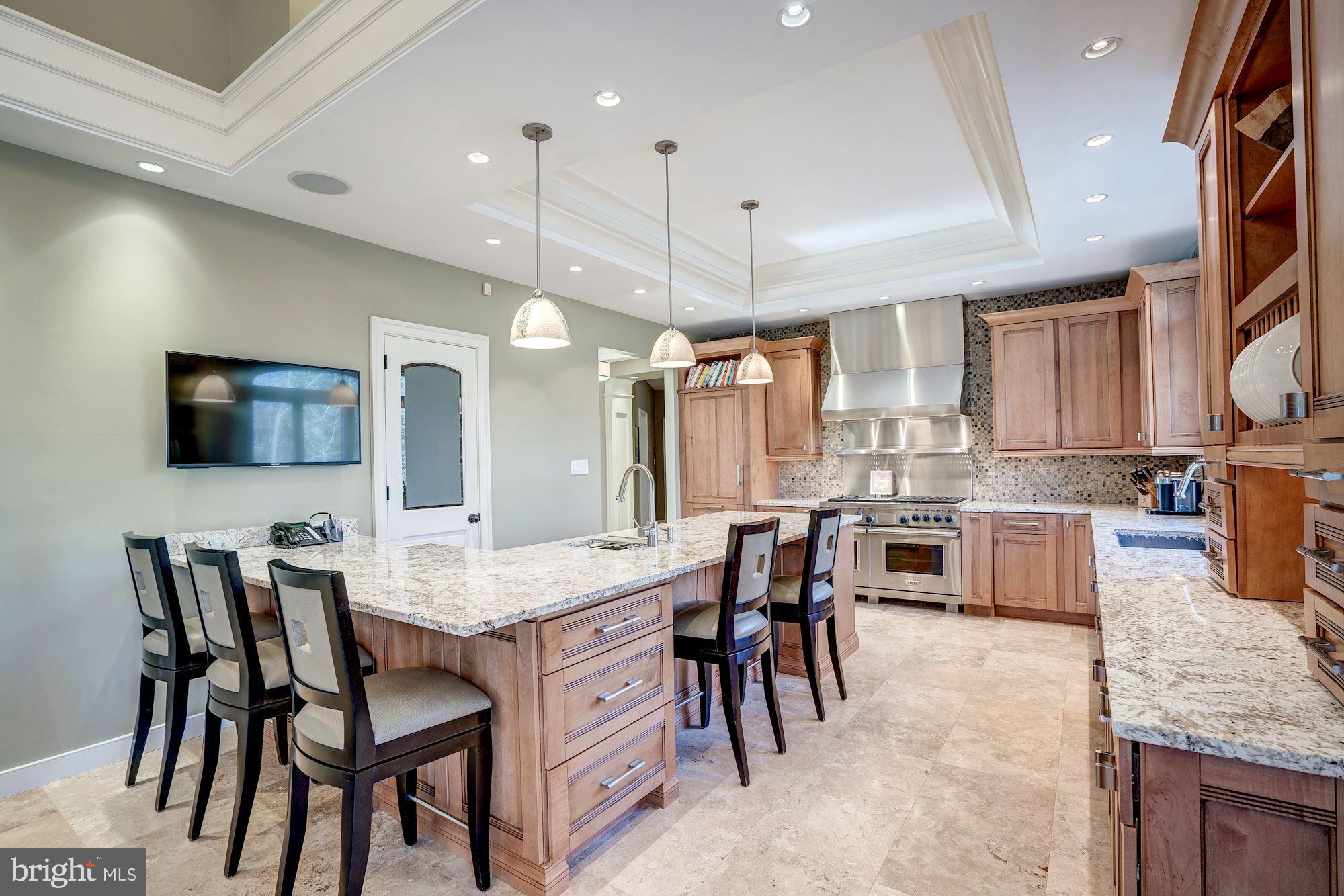 CLEARVIEW MANOR - Residential