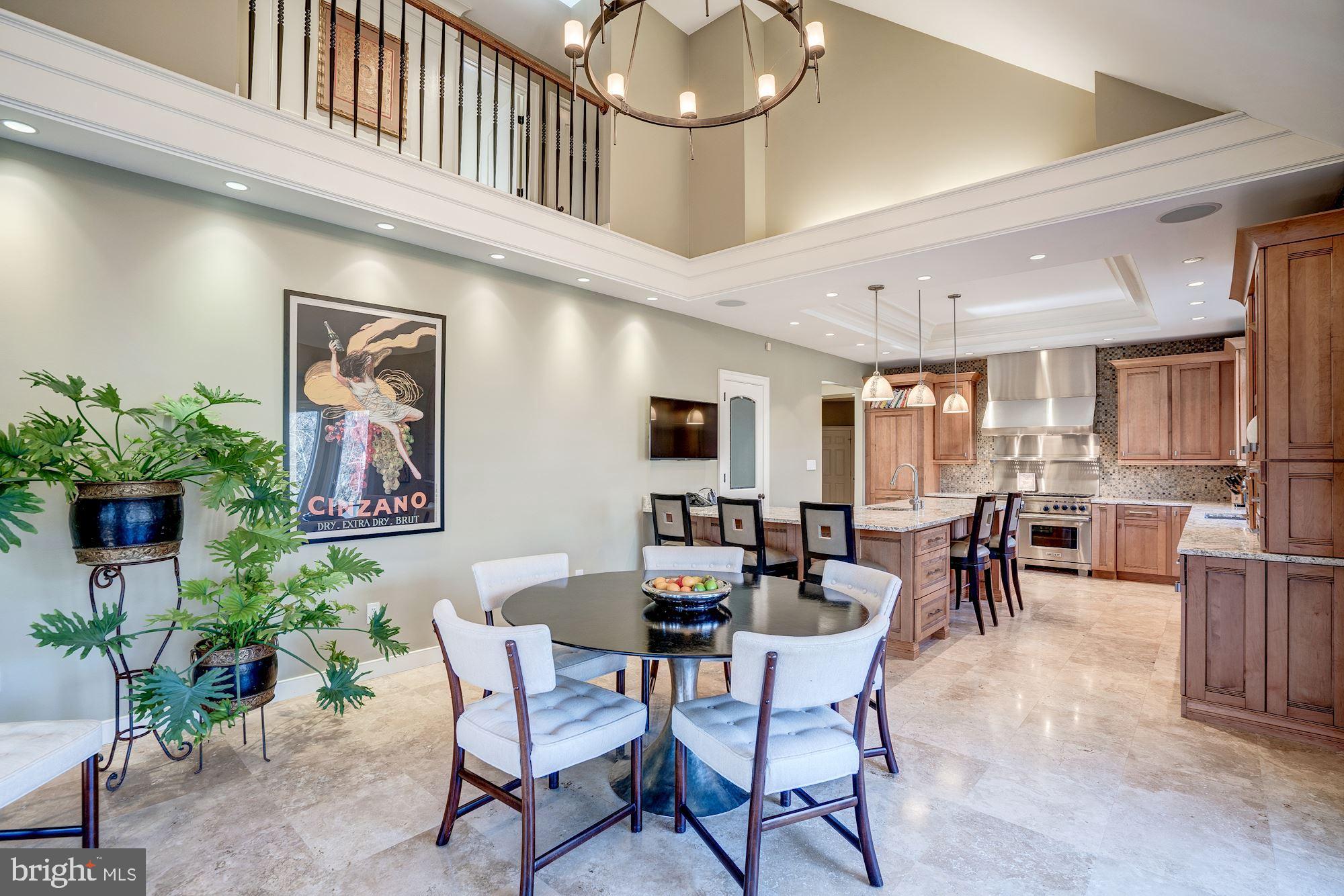 CLEARVIEW MANOR - Residential