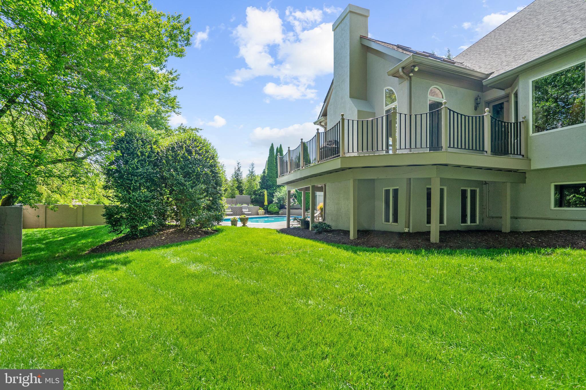 CLEARVIEW MANOR - Residential