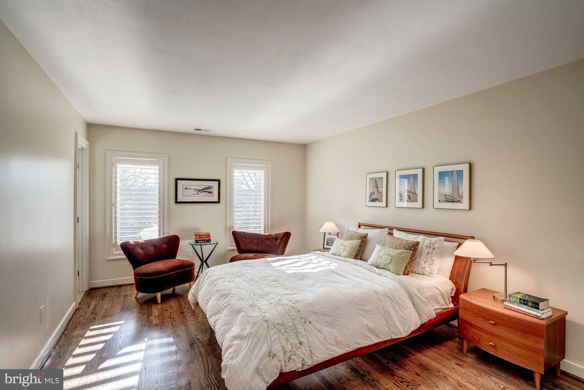 CLEARVIEW MANOR - Residential