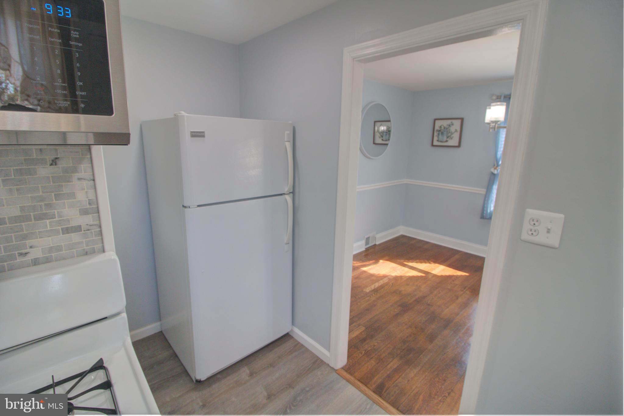 POPLAR AVENUE - Residential