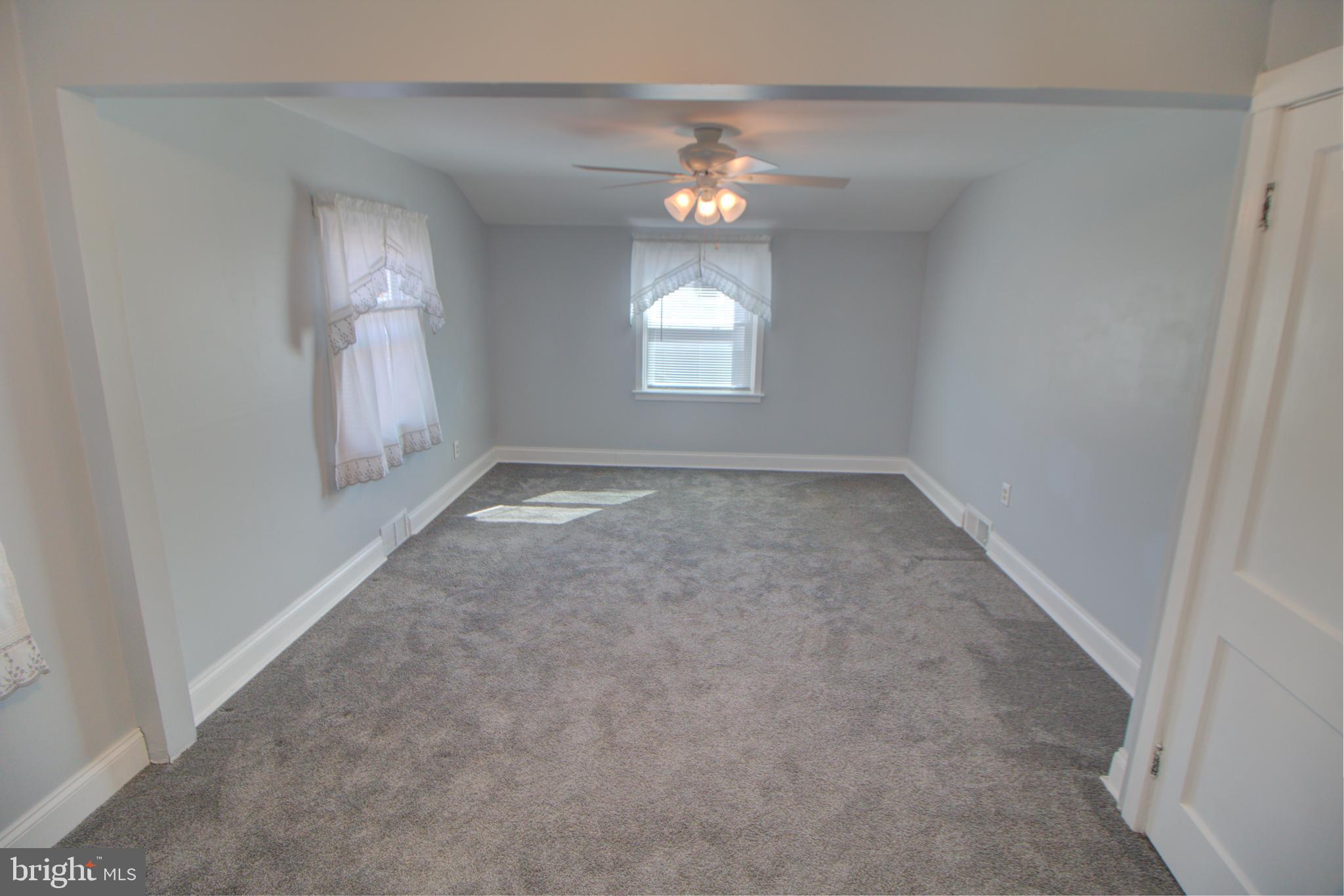 POPLAR AVENUE - Residential