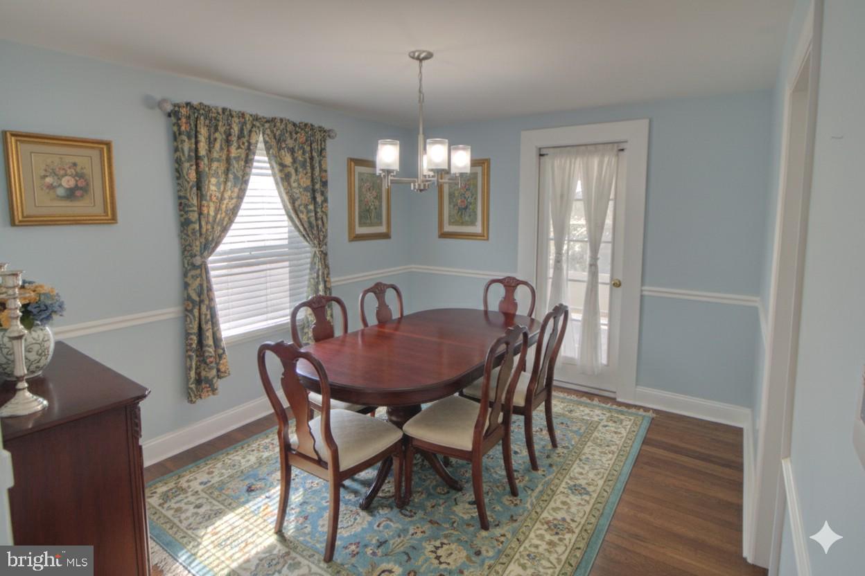 POPLAR AVENUE - Residential