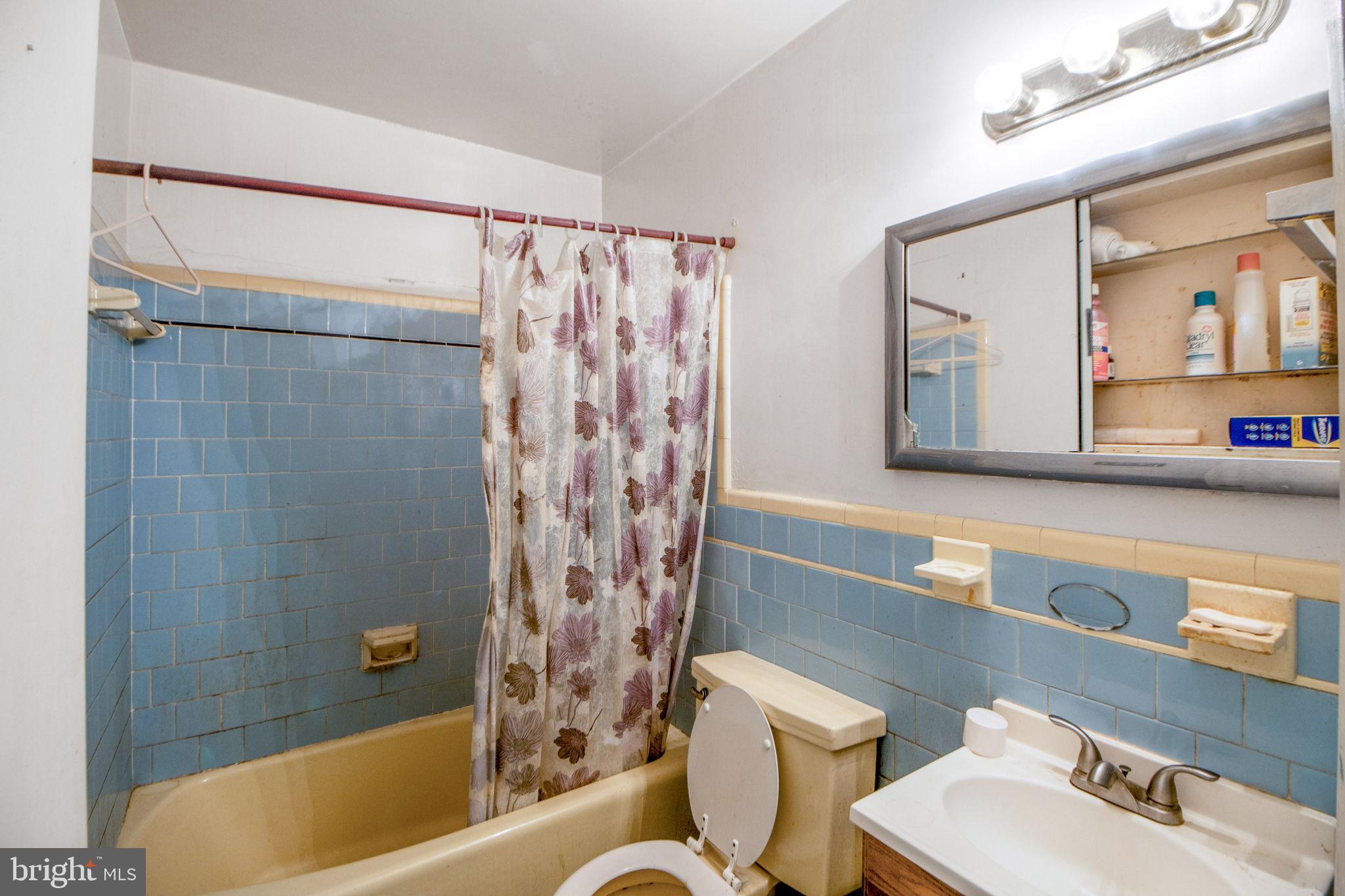 WESTCHESTER ESTATES - Residential