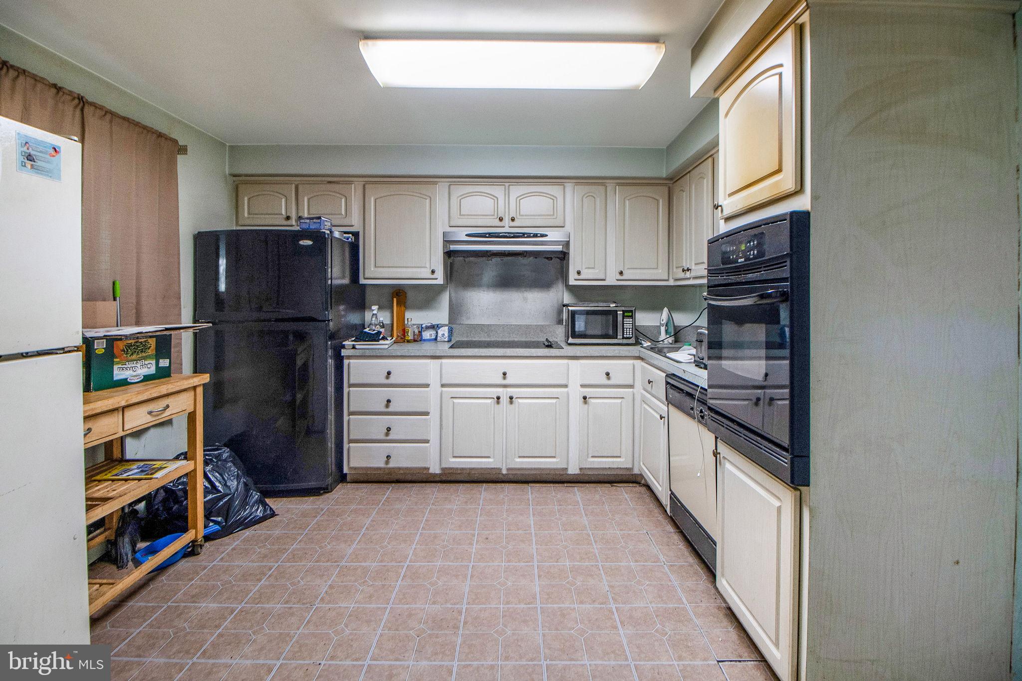 WESTCHESTER ESTATES - Residential